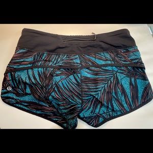 Lululemon shorty shorts!